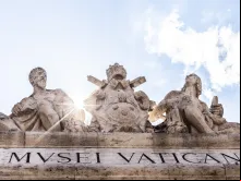 Imagem ilustrativa da entrada dos Museus do Vaticano.