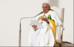 Papa Francisco hoje (29), na missa de encerramento da sua viagem a Bélgica, no estádio rei Balduíno