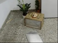 Sacrário foi jogado no chão por vândalos