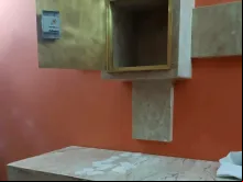 O Sacrário foi violado e as Hóstias foram espalhadas na capela.