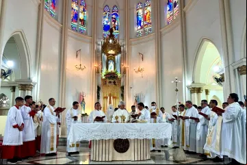 Missa em sufrágio da alma do papa Francisco Picos