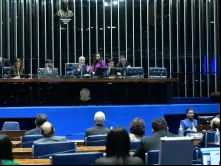 Senado fez ontem (17), debates temáticos sobre a resolução do Conselho Federal de Medicina (CFM) que proibia a assistolia fetal em abortos tardios