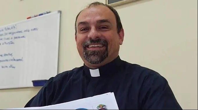 Padre Paulo Renato Fernandes Gonçalves de Campos