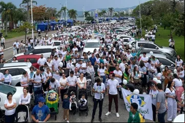 Caminhada em defesa da vida contra o aborto em Florianópolis