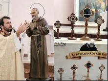 Relíquias de são Pio de Pietrelcina.