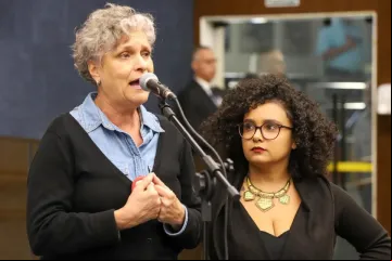 Cida Faleballa e Iza Lourença