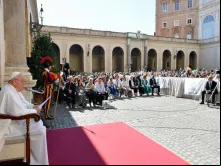 Papa Francisco em audiência com membros da Fazenda da Esperança no Vaticano hoje (29).