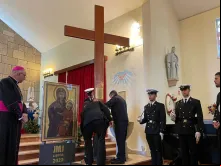 Dom Rui Valério com os símbolos da JMJ