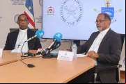 O bispo de Santiago de Cabo Verde, dom Arlindo Furtado, e o bispo de Mindelo, dom Ildo Fortes