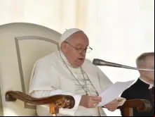 Papa Francisco fala em audiência geral hoje (11) na praça de São Pedro, no Vaticano.