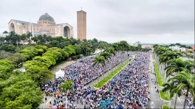 Cerca de 100 mil pessoas na missa solene da Romaria do Terço dos Homens 2025. ?? 