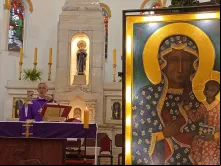 O bispo auxiliar do Rio de Janeiro (RJ), dom Tiago Stanislaw, celebra hoje (28) missa com a imagem peregrina de Nossa Senhora de Czestochowa em São Paulo (SP), na intenção do II Congresso Internacional Vida e Família.