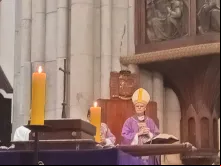 O arcebispo de São Paulo 9SP), dom Odilo Pedro cardeal Scherer, celebra missa hoje (15) na catedral metropolitana de São Paulo (SP) com a cruz usada na primeira missa celebrada no Brasil há 525 anos.