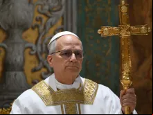Papa Leão XIV na sua primeira missa com os cardeais hoje (9), na Capela Sistina, no Vaticano.