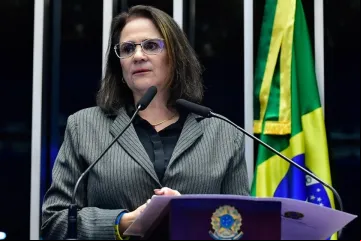 Senadora Damares Alves