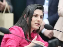 A deputada federal Chris Tonietto é autora do PDL que pede a sustação da resolução pró-aborto do Conanda