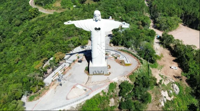 Complexo Cristo Protetor, em Encantado (RS)