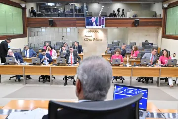 Lei proíbe linguagem neutra