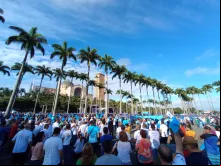 Participantes da Romaria do Terço dos Homens na missa do Santuário Nacional Aparecida 2024.