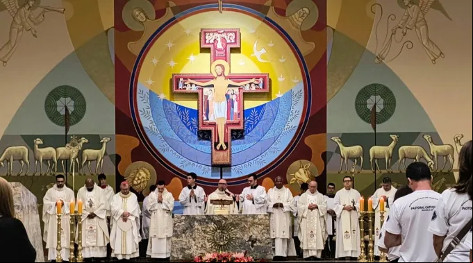 Missa de abertura do mês vocacional