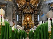 Bispos na Basílica de São Pedro para a missa de encerramento da primeira assembleia do Sínodo da Sinodalidade em 29 de outubro de 2023.
