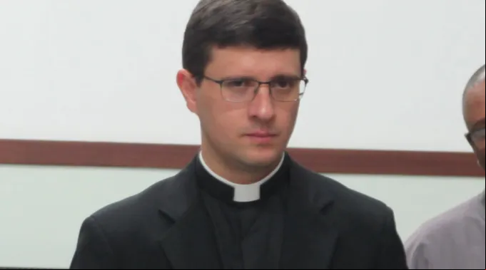 Padre Anderson Alves