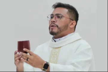 Padre Paulo Araújo da Silva.