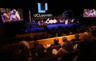 Papa Francisco encontrou-se com estudantes da Universidade Católica de Lovaina ontem (28), no terceiro dia da sua visita apostólica a Bélgica
