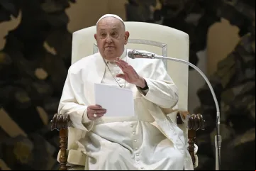 Papa Francisco fala a peregrinos reunidos para audiência geral na Aula Paulo VI em  5 de fevereiro de 2025