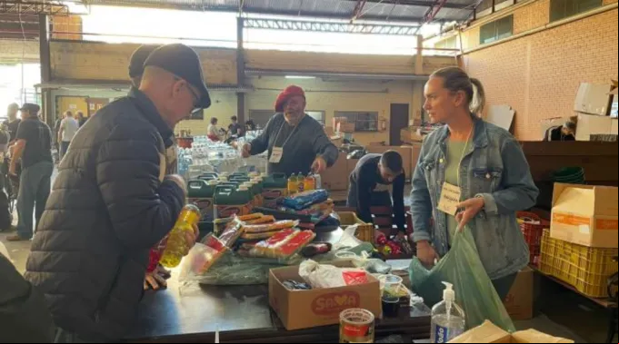 Posto de arrecadação de doações em Estância Velha