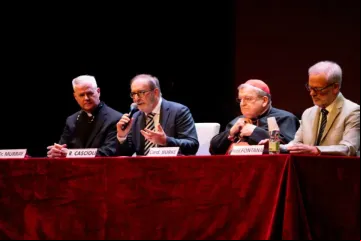 Dubia são sobre a doutrina da Igreja, não sobre a agenda de um papa, diz cardeal Burke