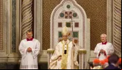 A comunhão se constrói de joelhos, diz Leão XIV ao tomar posse de São João de Latrão, a catedral de Roma