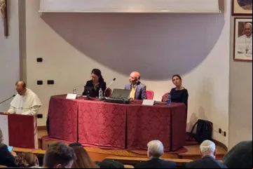 Participantes da conferência "Judeus e Católicos sobre Ética: Uma Luz para as Nações"