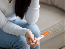 Segundo a Proposta, todas as embalagens de teste de gravidez terão o seguinte aviso: “aborto é crime; aborto traz risco de morte à mãe".