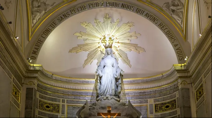 Imagem de Nossa Senhora das Graças da capela da Medalha