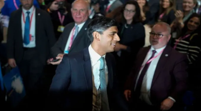 Primeiro-ministro britânico Rishi Sunak ?? 