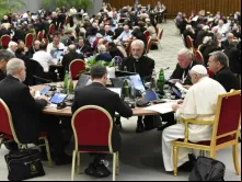Papa Francisco entre os delegados do Sínodo da Sinodalidade, realizado em outubro de 2023.