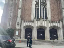 A Catedral da Anunciação em Stockton, Califórnia, foi vandalizada na manhã de domingo (5).