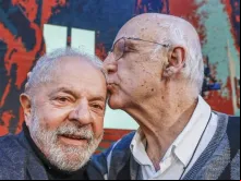 Lula e o padre Júlio Lancellotti.