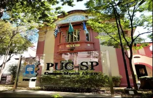Pontifícia Universidade Católica de São Paulo (PUC-SP) em São Paulo (SP).