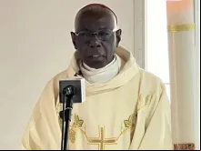 Cardeal Robert Sarah fala a membros da Conferência Episcopal Nacional dos Camarões (NECC, na sigla em inglês) em 9 de abril de 2024.