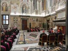 Papa Francisco com membros do Dicastério para a Doutrina da Fé em 26 de janeiro de 2024.