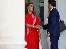 Melinda French Gates cumprimenta o presidente francês Emmanuel Macron depois de reunião no Palácio do Eliseu em Paris, França, em 23 de junho de 2023.