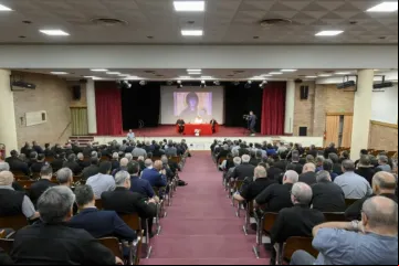 Papa Francisco fala a sacerdotes da diocese de Roma