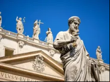 Estátua de são Pedro no Vaticano.