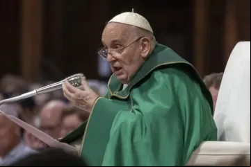Papa Francisco em missa no Vaticano
