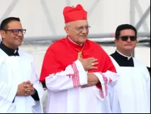 Cardeal Baltazar Porras, enviado do papa, momentos antes da missa de abertura do 53º Congresso Eucarístico Internacional no domingo (8) em Quito, Equador.