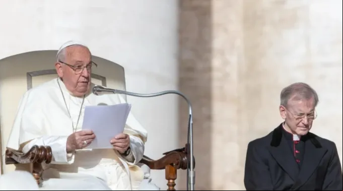 Papa Francisco na audiência geral de hoje no Vaticano ?? 
