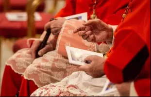 Cardeais se reúnem em consistório público ordinário para a criação de novos cardeais na basílica de São Pedro, no Vaticano,  em 5 de outubro de 2019. O próximo consistório será em 8 de dezembro deste ano.