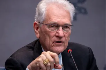 Cardeal Leonardo Steiner em entrevista coletiva